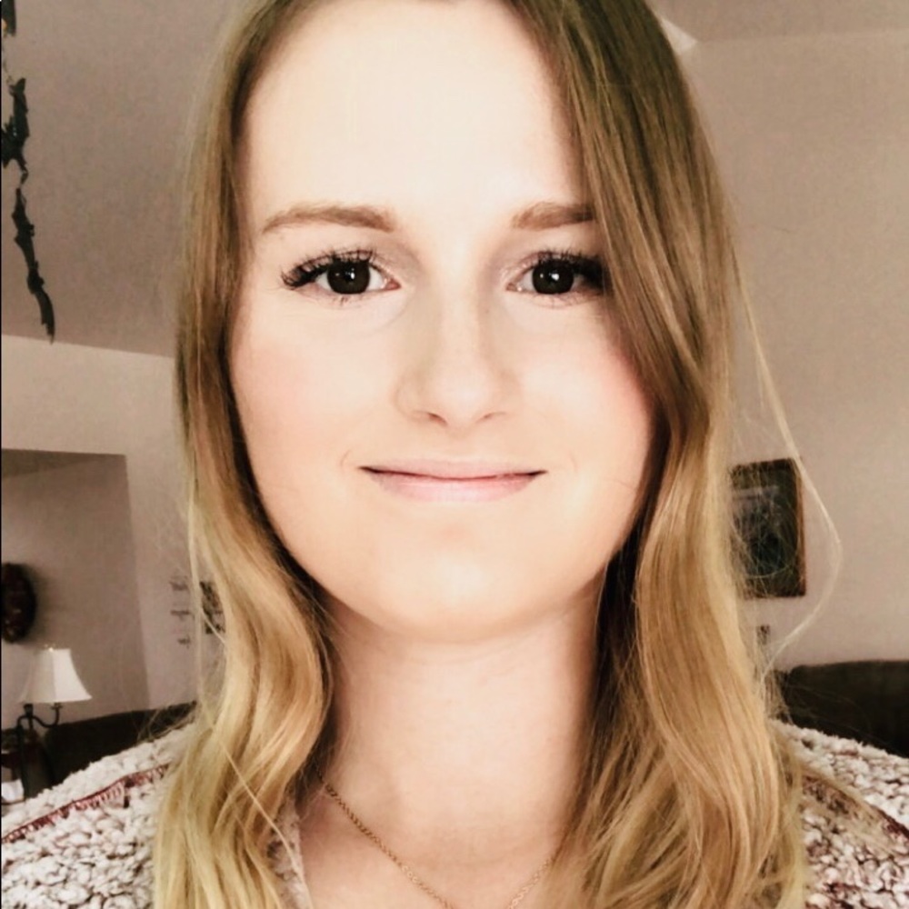 Meet your Posher, Julie